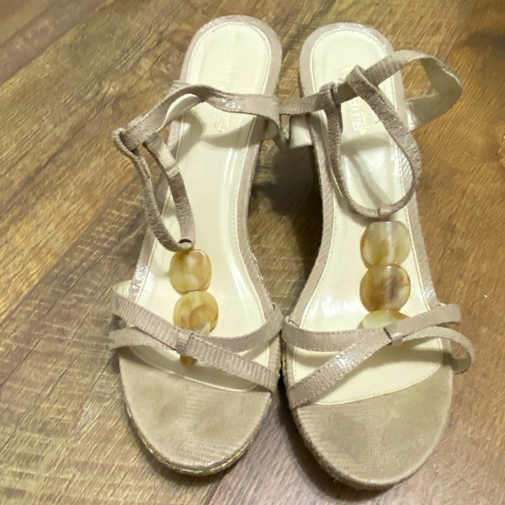 Women’s strap wedge sandals.